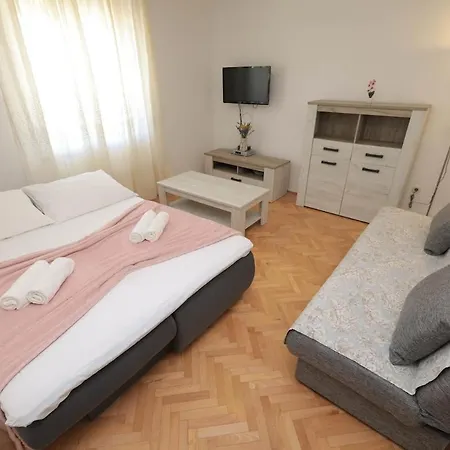 Διαμέρισμα Ane Seline